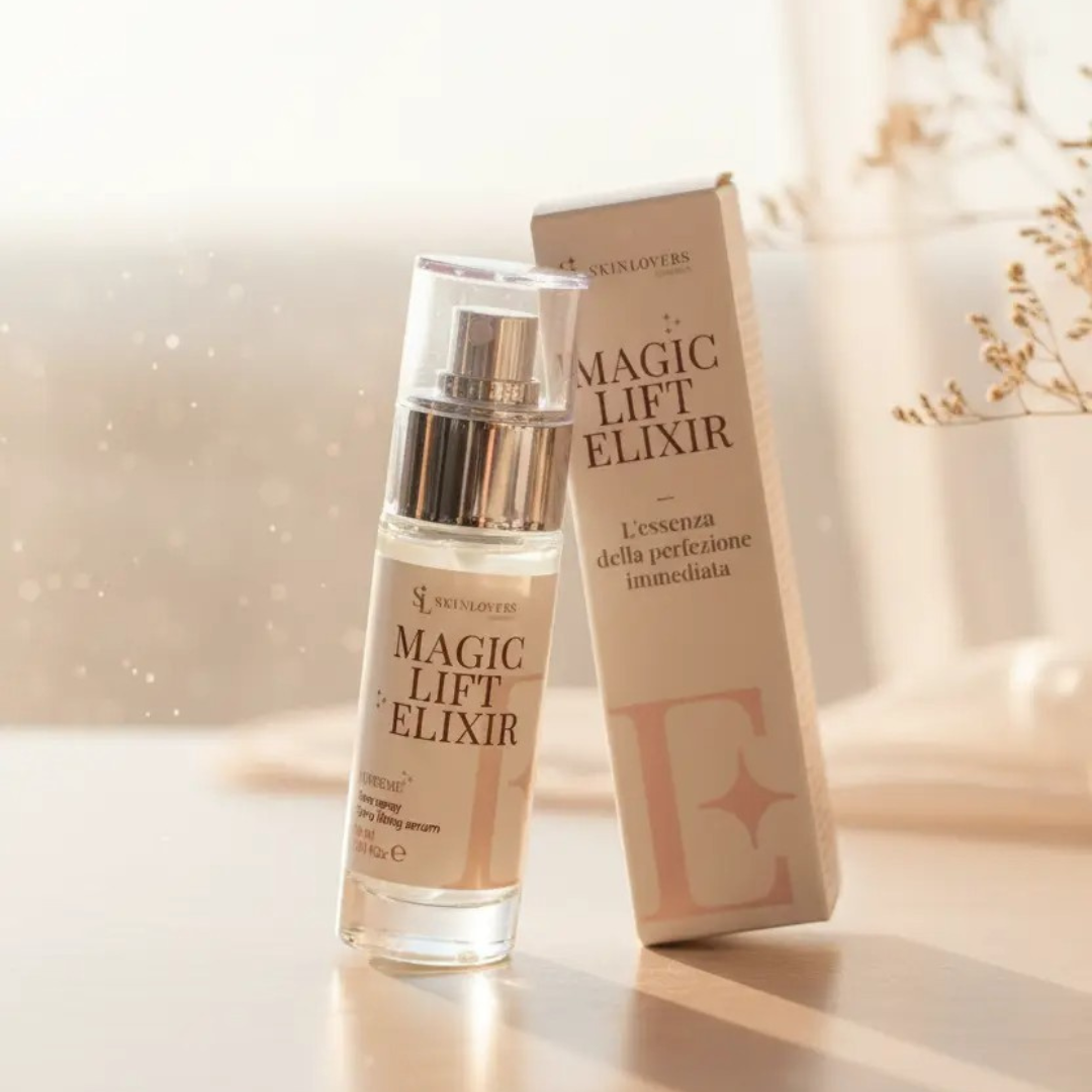 Skinlovers Magic Lift Elixir siero spray anti-age – flacone e packaging dorato con scritta "L'essenza della perfezione immediata